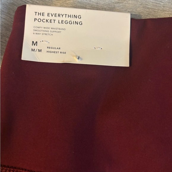 NWT American Eagle High Rise Regular Burgundy Active Pants - Picture 3 of 4